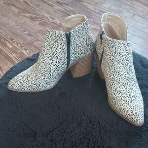 Serra Black and Cream Speckled Ankle Boots